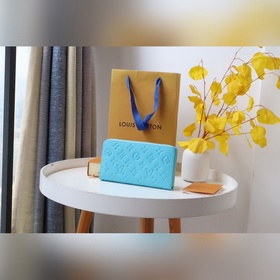 LV Кошелек на молнии Модель M81510 Изготовлен из кожи ягненка с т