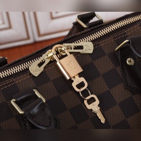 LV Сумка Speedy 25 из ткани Damier Ebène Олицетворяет классическ
