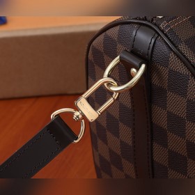 LV Сумка Speedy 25 из ткани Damier Ebène Олицетворяет классическ