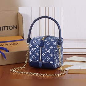 Сумка LV Square Bag Создан Nicolas Ghesquière из джинсовой ткани 