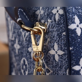 Сумка LV Square Bag Создан Nicolas Ghesquière из джинсовой ткани 