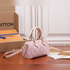 Сумка LV Nano Speedy — это изящная интерпретация классической сум