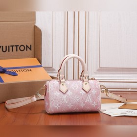Сумка LV Nano Speedy — это изящная интерпретация классической сум