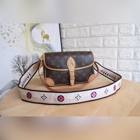 LV Модель： 45985 Diane Сумка Возрождение классического дизайна 19
