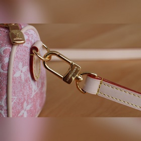LV Модель： 81213～Nano Speedy Сумка Это изящная интерпретация клас