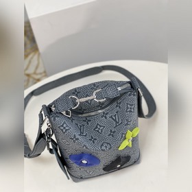 Сумка LV Hobo Cruiser Присоединяйтесь к «скалолазному» движению, 