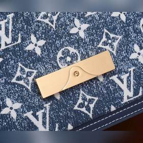 LV Dauphine мини-сумка Изготовлена из пескоструйной джинсовой тка