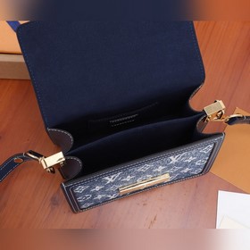 LV Dauphine мини-сумка Изготовлена из пескоструйной джинсовой тка