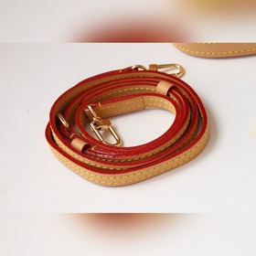 LV Модель M80874  Fold Me Сумка Изготовлена из ткани Monogram и 