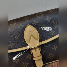 LV Серия сумок DIANE Эта сумка DIANE оснащена кожаным ремнем (м