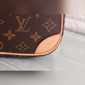 LV Модель： 45528 Мини-сумка Deauville Мини-версия классической с