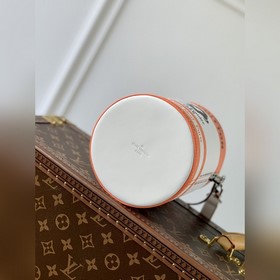 Модель LV： 81590~ Сумка Paint Can С металлической ручкой, эта сум