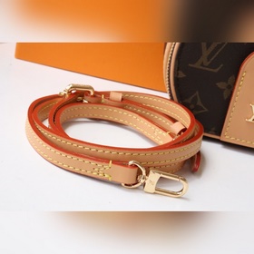 LV Mini Boite Chapeau Сумка Модель M44699 Изготовлена из ткани с
