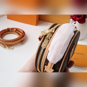 LV Mini Boite Chapeau Сумка Модель M44699 Изготовлена из ткани с