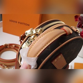 LV Mini Boite Chapeau Сумка Модель M44699 Изготовлена из ткани с