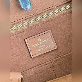 Сумка LV ONTHEGO С сумкой Onthego вы можете отправиться на работу