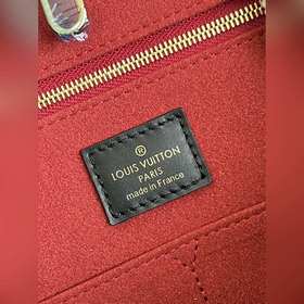 Сумка LV ONTHEGO С сумкой Onthego вы можете отправиться на работу