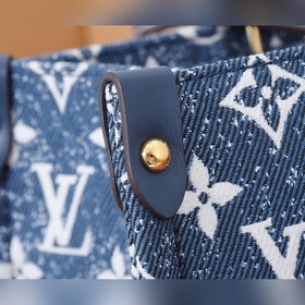 Средняя сумка LV Onthego Сэрф-эффект Monogram на джинсовой ткани