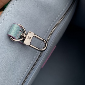 LV Модель M46067 с тиснением, синий Onthego, маленькая сумка Бл
