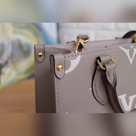 LV Модель： 45659 (кожа Onthego первого слоя, сумка Tote, маленька