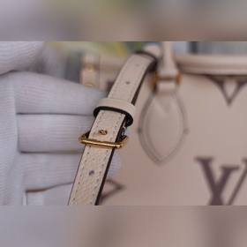 LV Модель： 45659 Сумка Onthego из кожи первого слоя, маленькая Вд