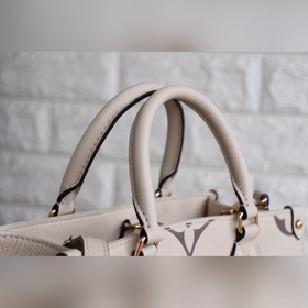 LV Модель： 45659 Сумка Onthego из кожи первого слоя, маленькая Вд