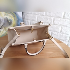 LV Модель： 45659 Сумка Onthego из кожи первого слоя, маленькая Вд