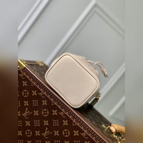 LV Модель M81463 с тиснением  Сумка Nano Noé Из капсульной колле