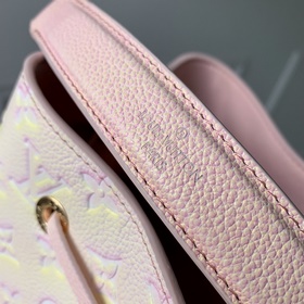 LV Модель M46174 Сумка NeoNoé BB с тиснением Изготовлена из кожи 