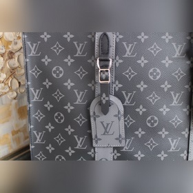 LV Модель： 45379 New Cabas Zippe Большая сумка , изготовленная из