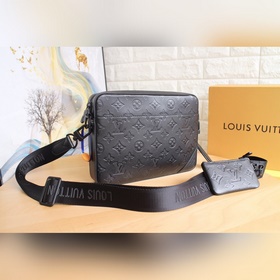 LV Модель 69827 Duo Почтовая сумка На коже Monogram Shadow выбит