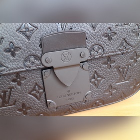 LV Модель： 58489 S Lock Почтовая сумка Изготовлена из мягкой кож