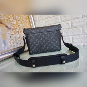 LV Модель： 40511 Messenger PM Voyager Small Messenger Вдохновленн