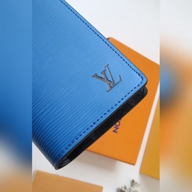 LV Модель M80788 Кошелек B RAZZA Кошелек Brazza — это просторный