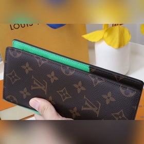 LV Модель M81538 Данная модель кошелька Brazza изготовлен из ткан