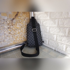 LV Модель： 41719 Avenue Эта сумка через плечо Avenue из ткани Mon