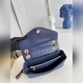 LV NEW WAVE сумка с цепочкой Сумка с цепочкой и V-образной стежк