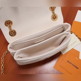 LV New Wave маленькая сумка на цепочке Сочетает в себе сумку с це