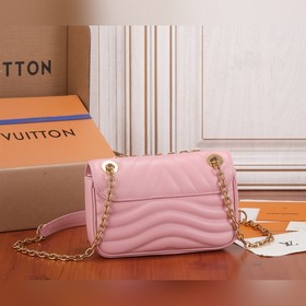 LV New Wave маленькая сумка на цепочке Сочетает в себе сумку с це