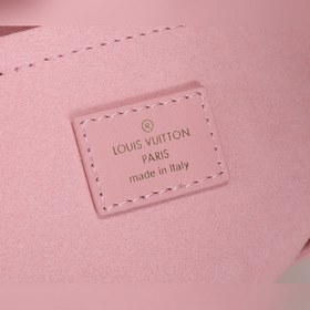 LV New Wave маленькая сумка на цепочке Сочетает в себе сумку с це