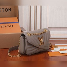 LV New Wave маленькая сумка на цепочке Сочетает в себе сумку с це