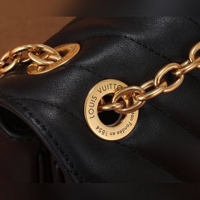 LV New Wave маленькая сумка на цепочке Сочетает в себе сумку с це