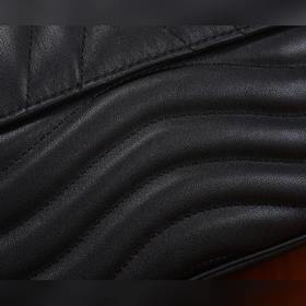 LV New Wave маленькая сумка на цепочке Сочетает в себе сумку с це