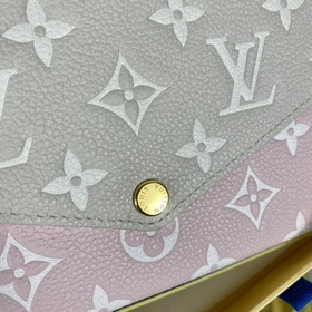 LV Модель M81359 Эта сумка Pochette Félicie с цепочкой из капсул