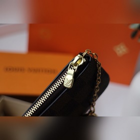 LV Кошелек для ключей Модель M62650 Элегантный и практичный кошел