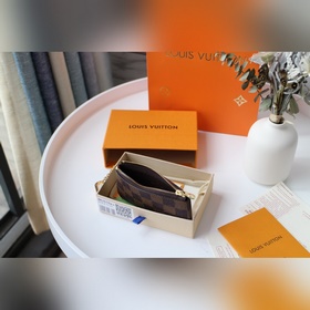 LV Кошелек для ключей Модель M62650 Элегантный и практичный кошел