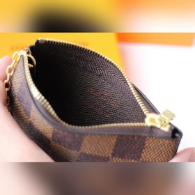 LV Кошелек для ключей Модель M62650 Элегантный и практичный кошел