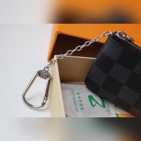 LV Кошелек для ключей Модель M62650 Элегантный и практичный кошел