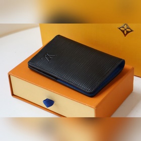 LV Модель M80767 Универсальный кошелек в чехле Этот универсальный