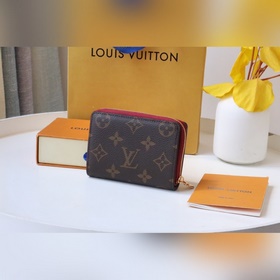 LV Кошелек Lou, модель M81461 изготовлен из ткани Monogram, имеет